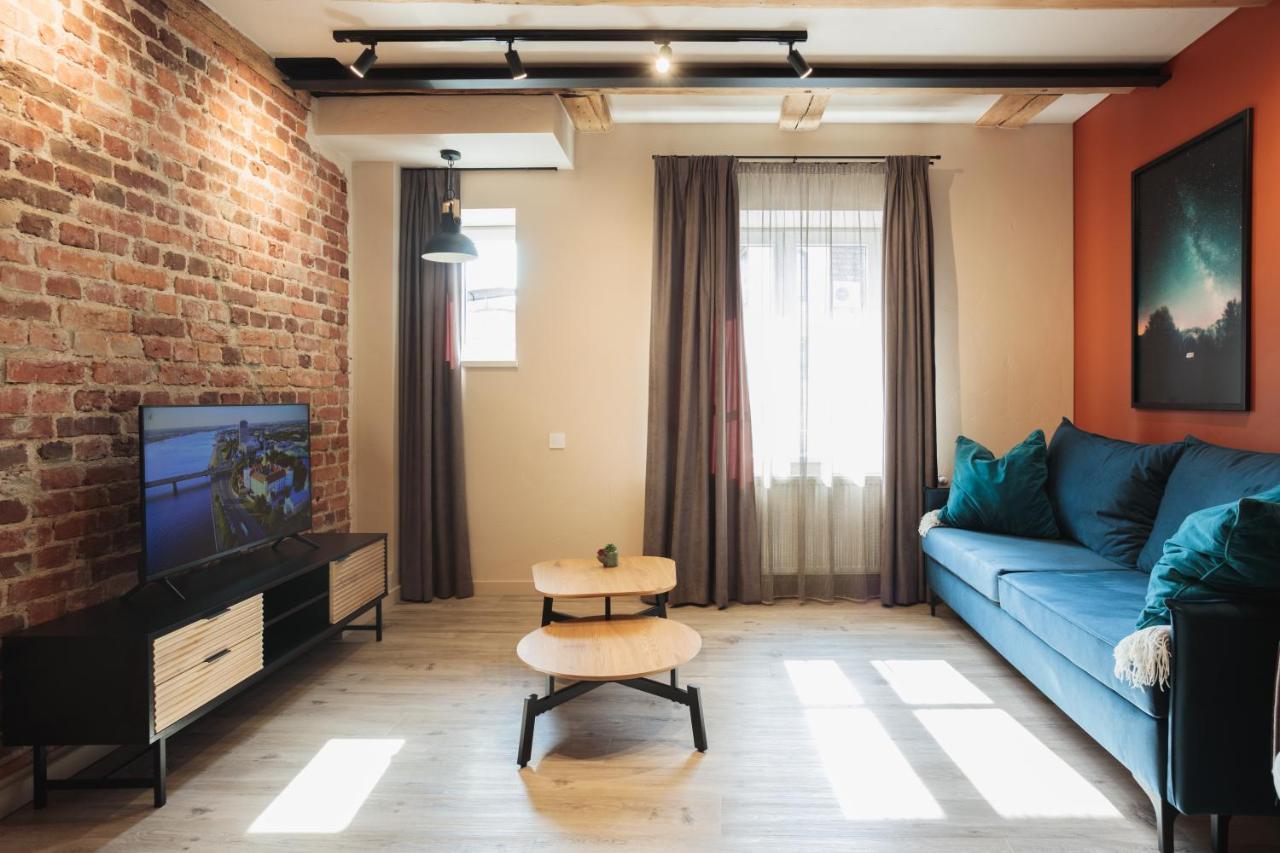 Colonel Suites & Apartments รีกา ภายนอก รูปภาพ