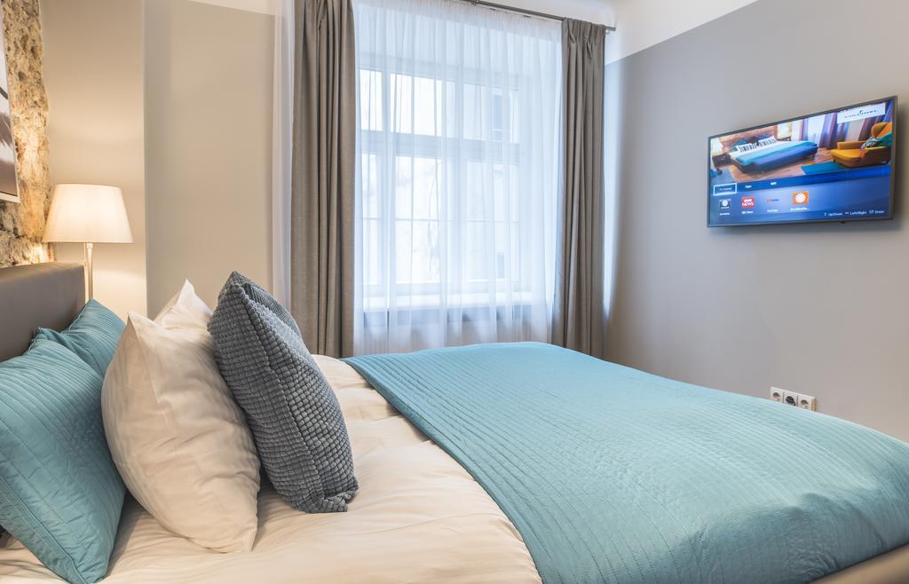 Colonel Suites & Apartments รีกา ภายนอก รูปภาพ